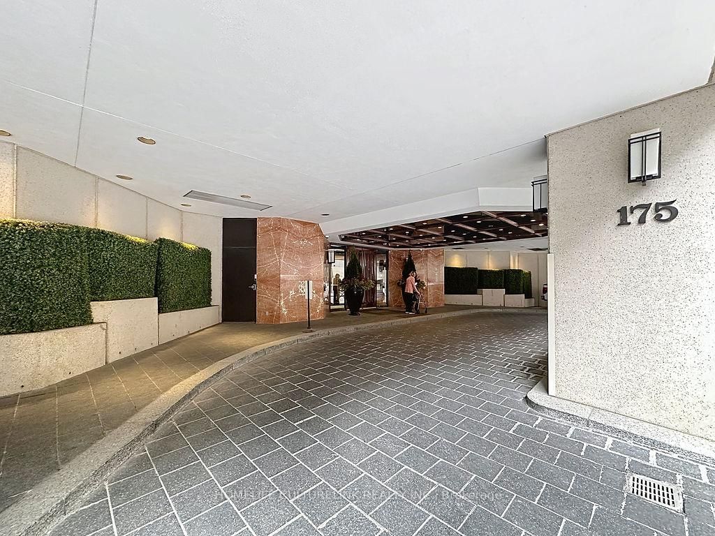 Condo sold at 1104-175 Cumberland Street, Toronto, Annex, M5R 3M9 - MLS: C12092682