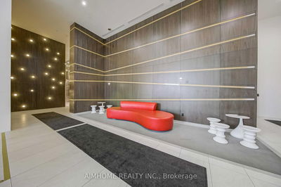 Unit 812 — 68 Canterbury Pl, Toronto - Willowdale West image-0-2