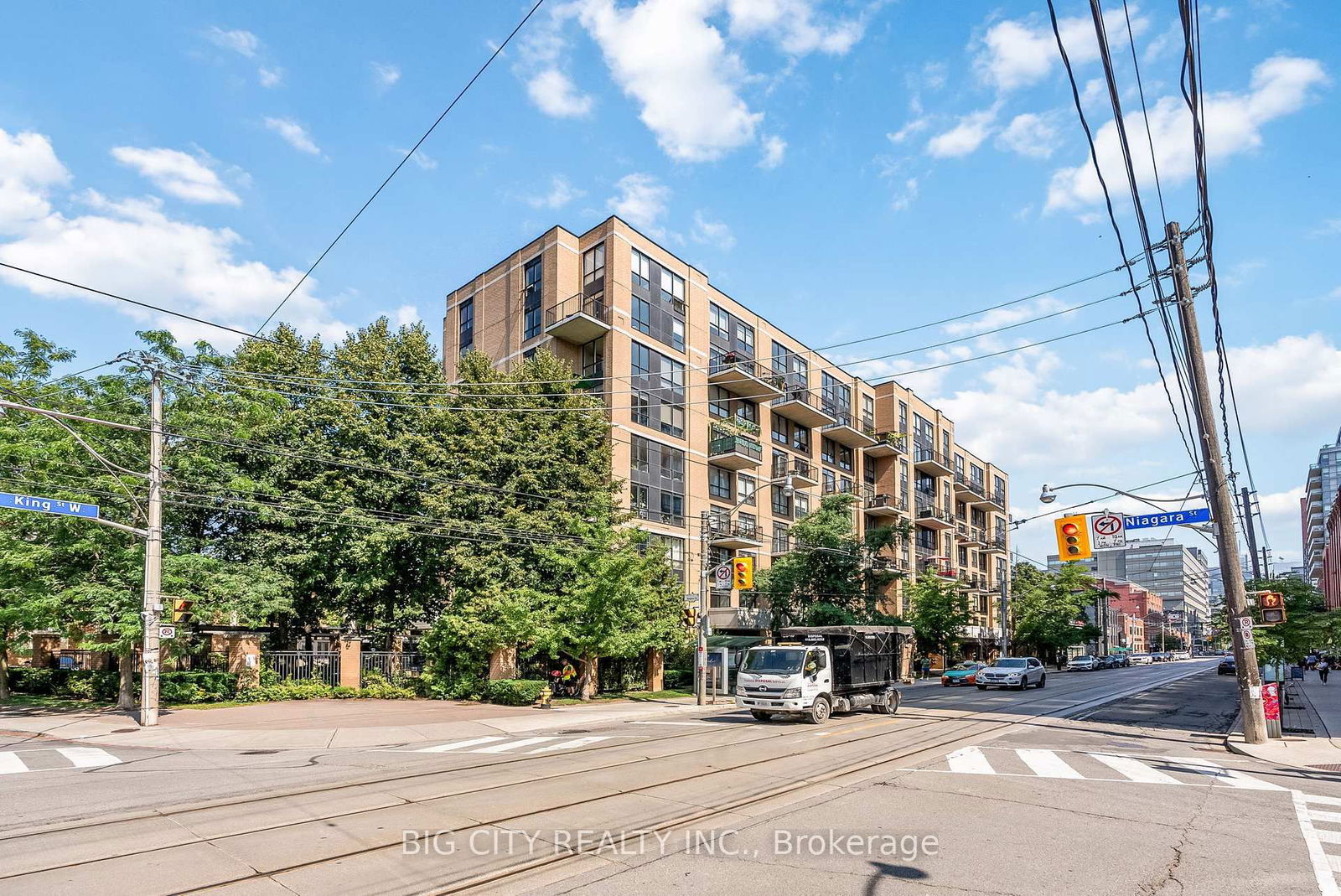Condo leased at 202-800 King Street, Toronto, Niagara, M5V 3M7 - MLS: C12092835