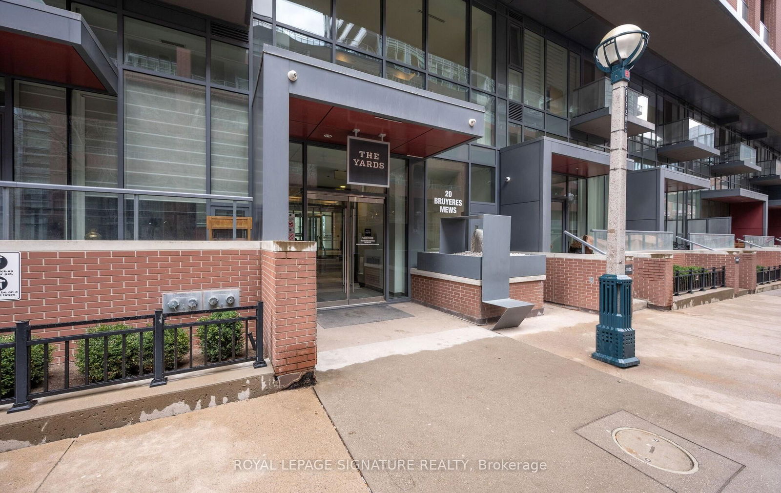 Condo for sale at 315-20 Bruyeres Mews, Toronto, Niagara, M5V 0G8 - MLS: C12093236