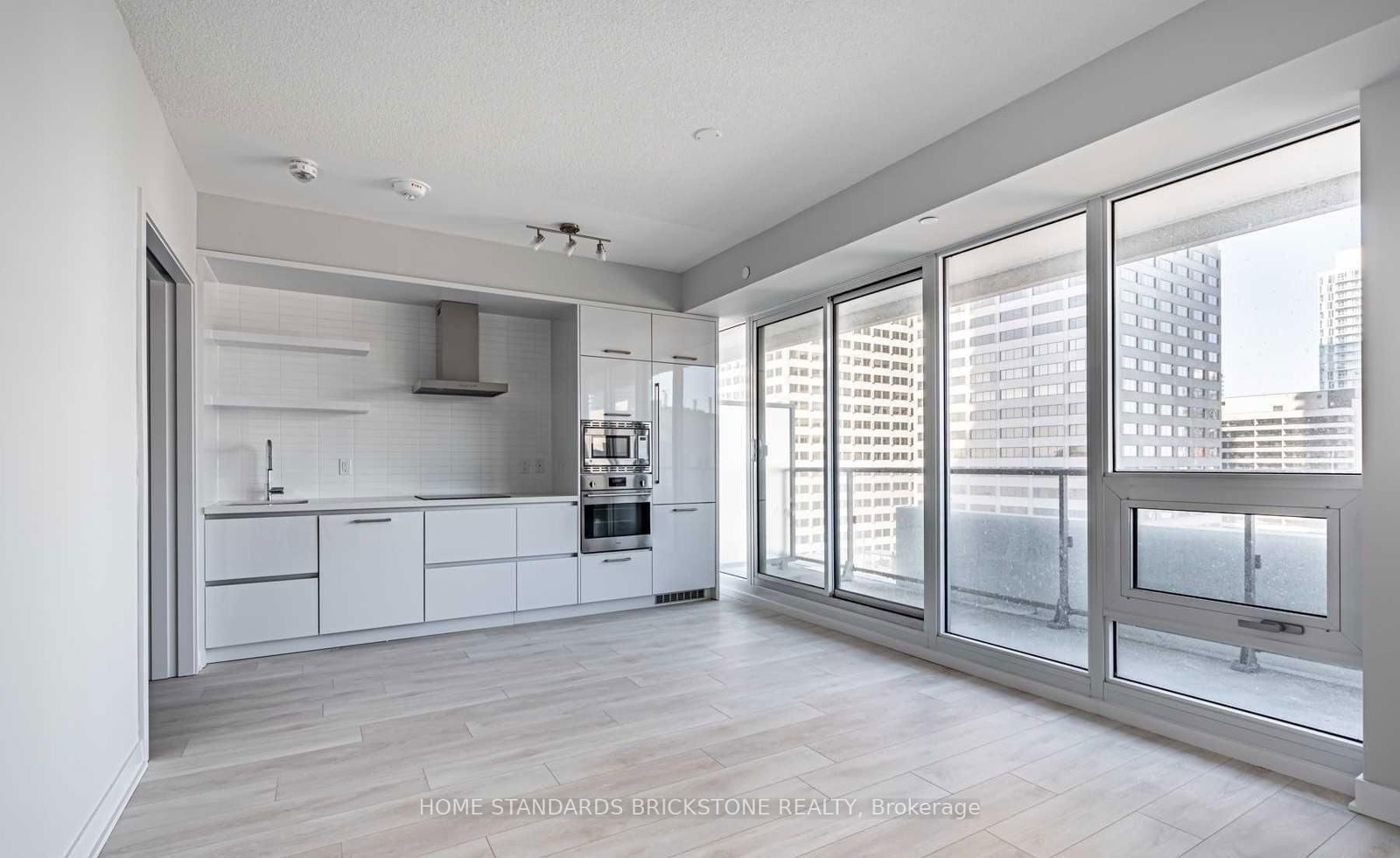 Condo leased at 1311-2221 Yonge Street, Toronto, Mount Pleasant West, M4S 2B4 - MLS: C12093289