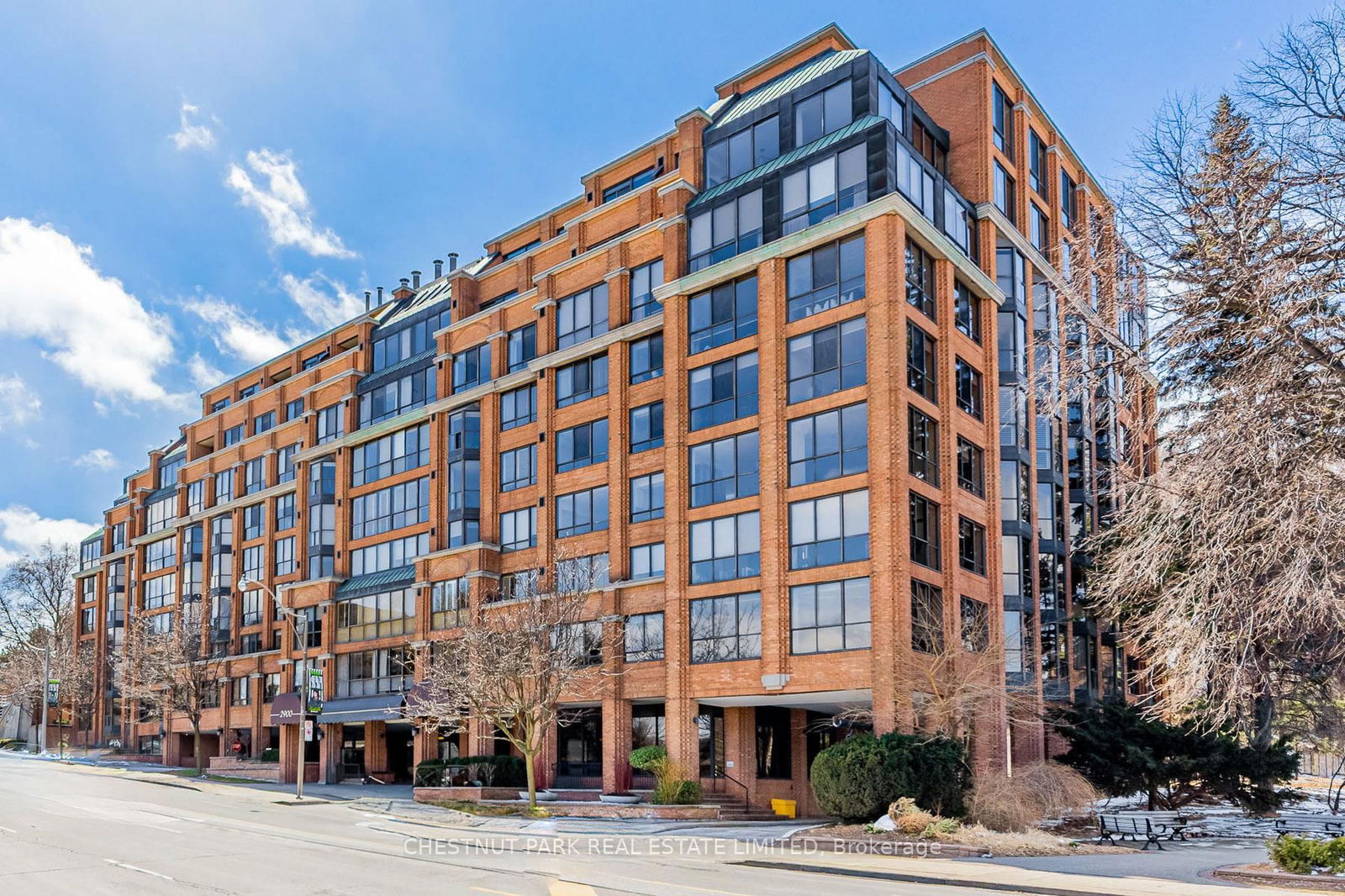 Condo sold at 810-2900 Yonge Street, Toronto, Lawrence Park South, M4N 3N8 - MLS: C12093471