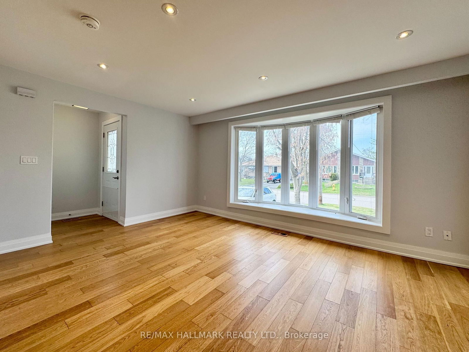 Semi-Detached House for lease at Upper-51 Tulane Crescent, Toronto, Parkwoods-Donalda, M3A 2B9 - MLS: C12093639