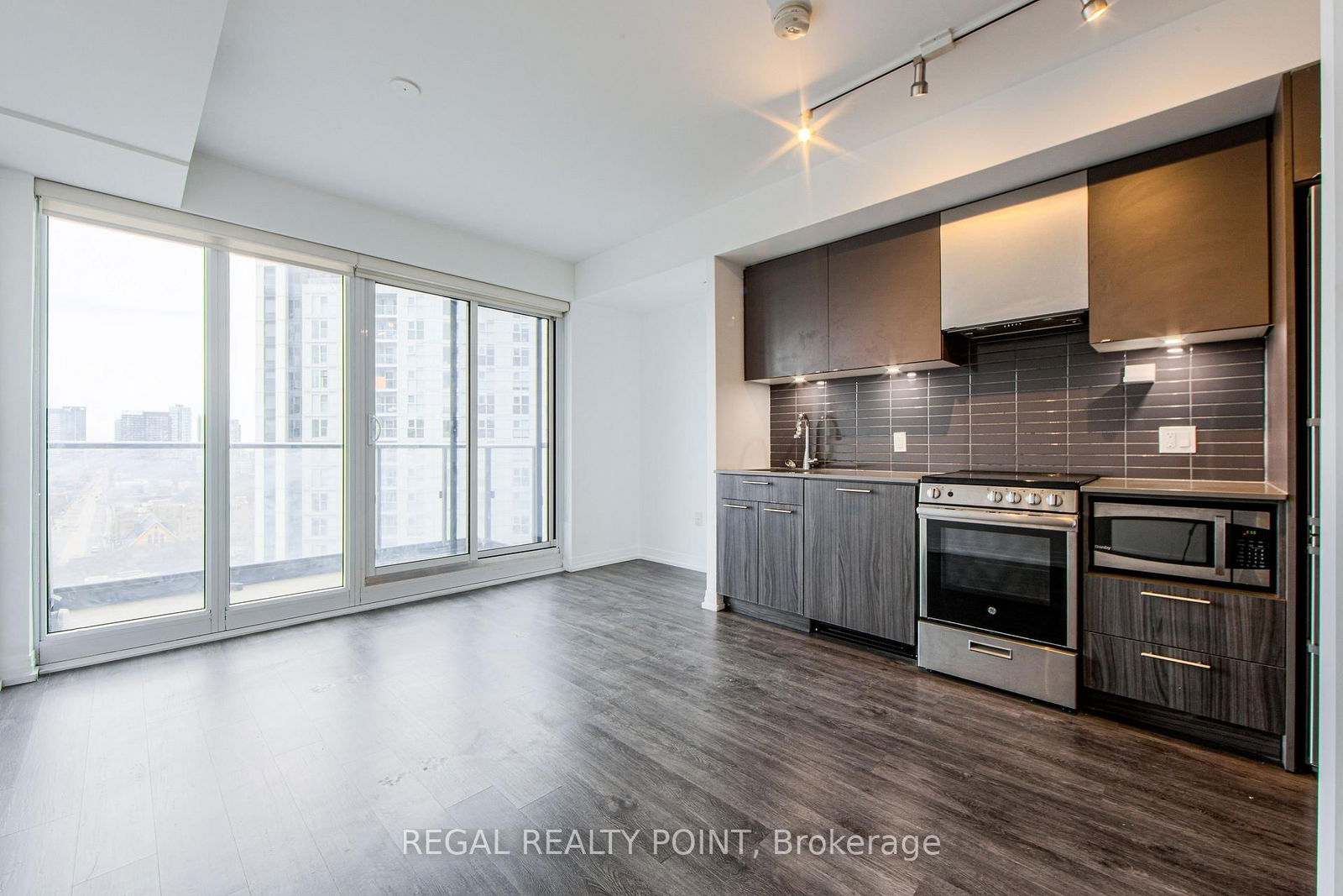 Condo for sale at 1411-251 Jarvis Street, Toronto, Church-Yonge Corridor, M5B 0C3 - MLS: C12093812