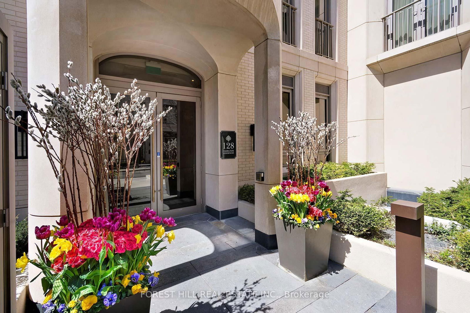 Condo for sale at 401-128 Hazelton Avenue, Toronto, Annex, M5R 2E5 - MLS: C12093904