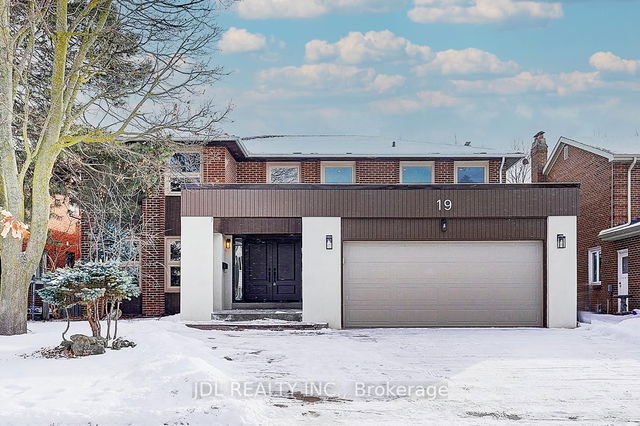 19 Mossgrove Trail