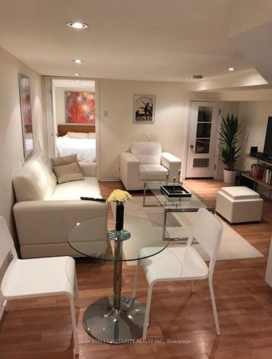 Semi-Detached House for lease at Lower-380 Crawford Street, Toronto, Trinity-Bellwoods, M6J 2V9 - MLS: C12094104