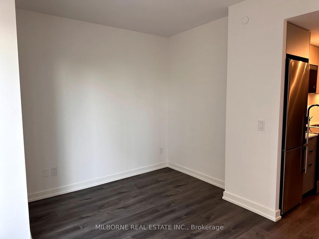 503 - 73 Broadway Avenue
