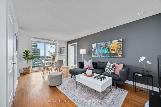 2004 - 50 Lynn Williams Street