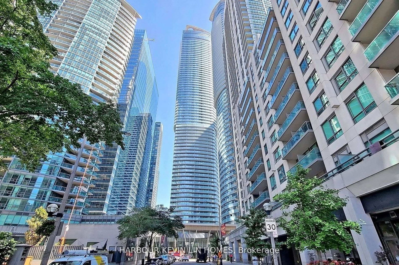 Condo leased at 1205-14 York Street, Toronto, Waterfront Communities C1, M5J 0B1 - MLS: C12094359