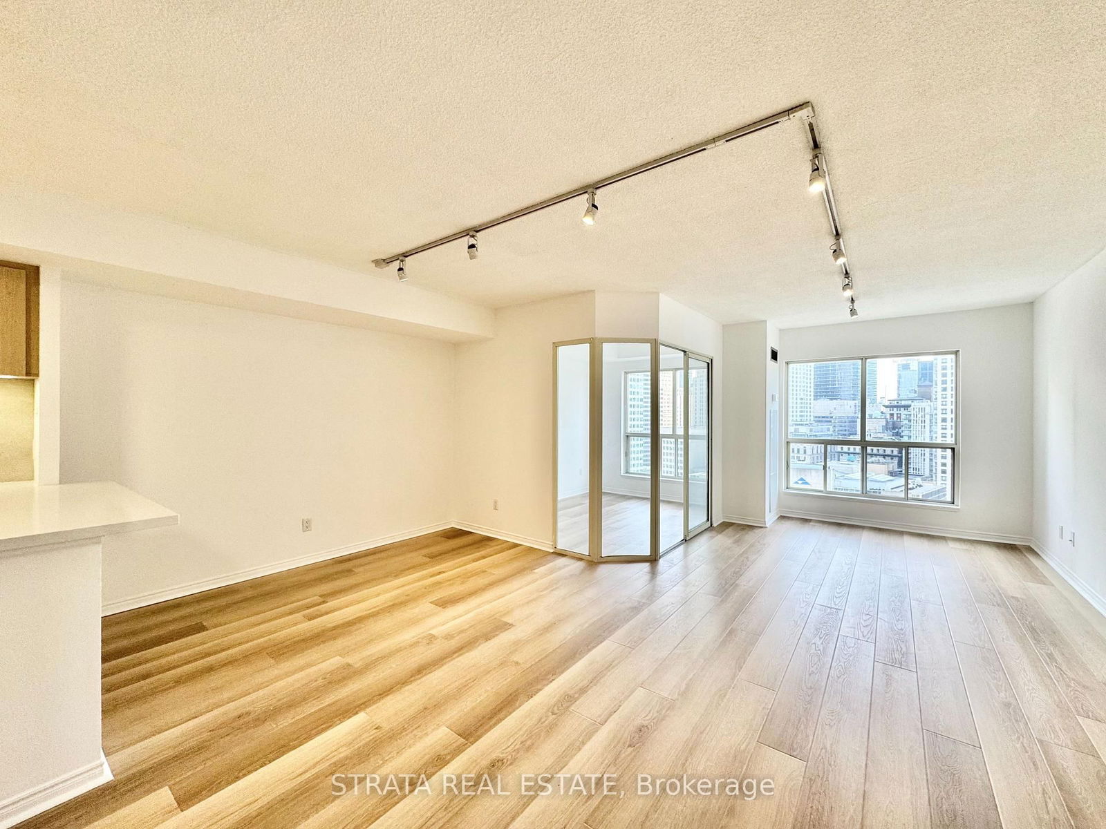 Condo for lease at 2811-25 The Esplanade N/A, Toronto, Waterfront Communities C8, M5E 1W5 - MLS: C12094605