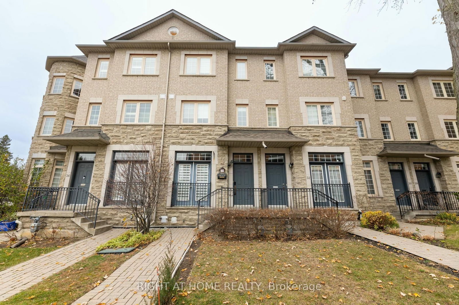Townhouse for sale at 34 Horsham Avenue, Toronto, Willowdale West, M2N 1Z7 - MLS: C12094807