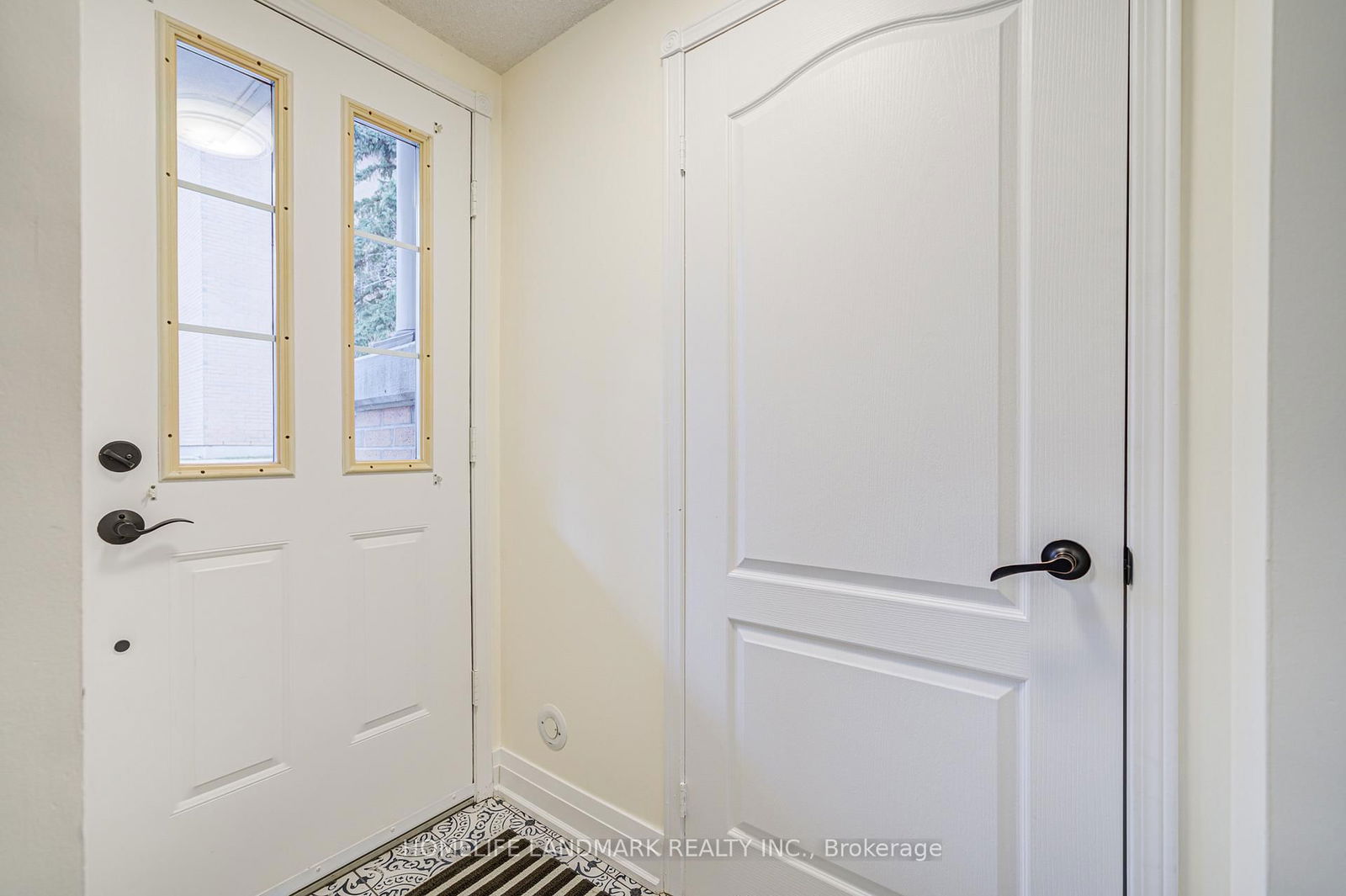 Townhouse for sale at 1215-28 Sommerset Way, Toronto, Willowdale East, M2N 6W7 - MLS: C12094836