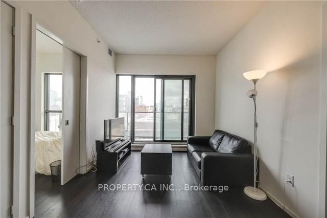 home for lease on 2008-159 Dundas Street E