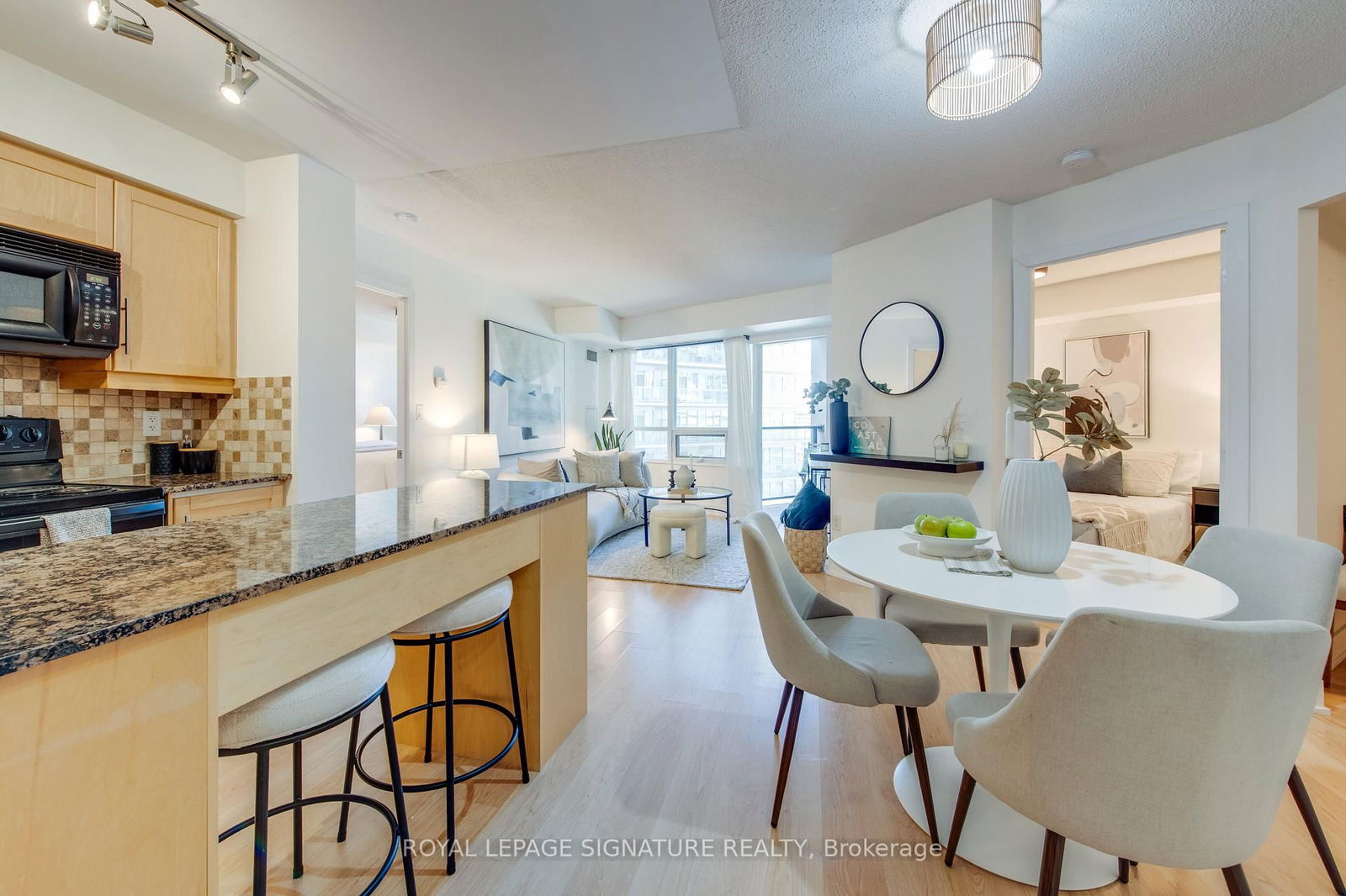 Condo for sale at 1401-20 Blue Jays Way, Toronto, Waterfront Communities C1, M5V 3W6 - MLS: C12095442