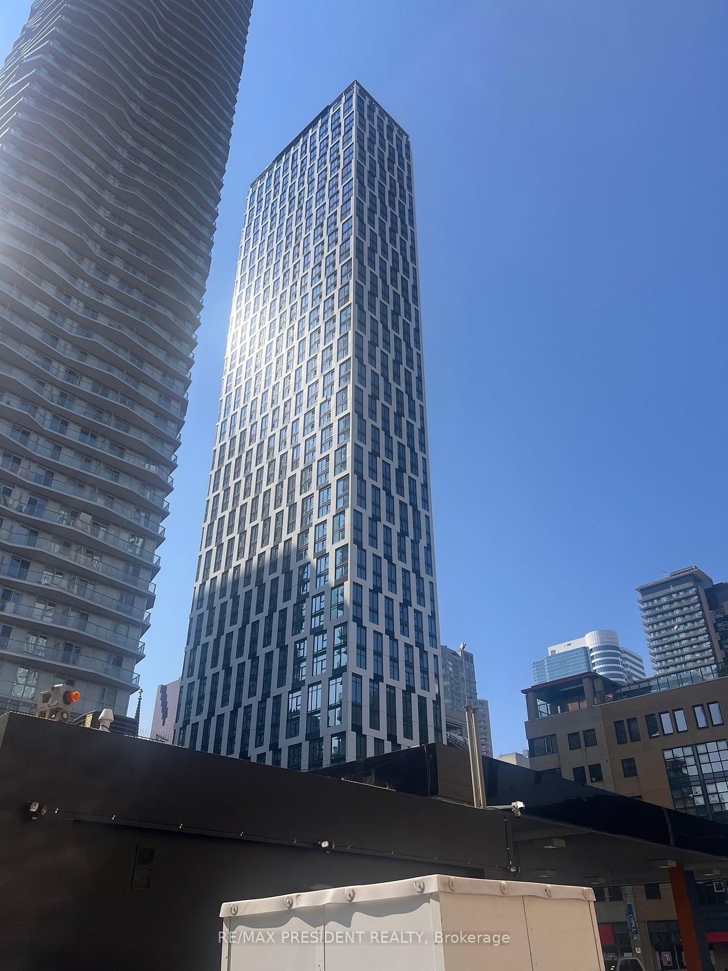 Condo leased at 907-252 Church Street, Toronto, Church-Yonge Corridor, M5B 0E6 - MLS: C12095732