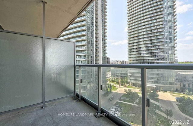 802 - 62 Forest Manor Road