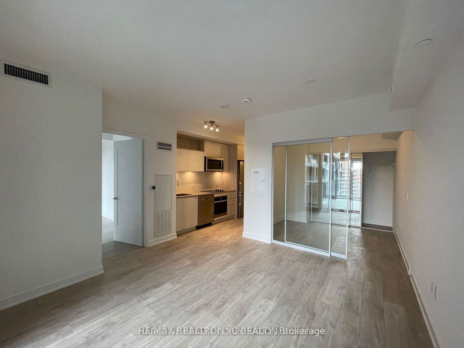 Condo for lease at 538-135 Lower Sherbourne Street, Toronto, Waterfront Communities C8, M5A 1Y4 - MLS: C12095855