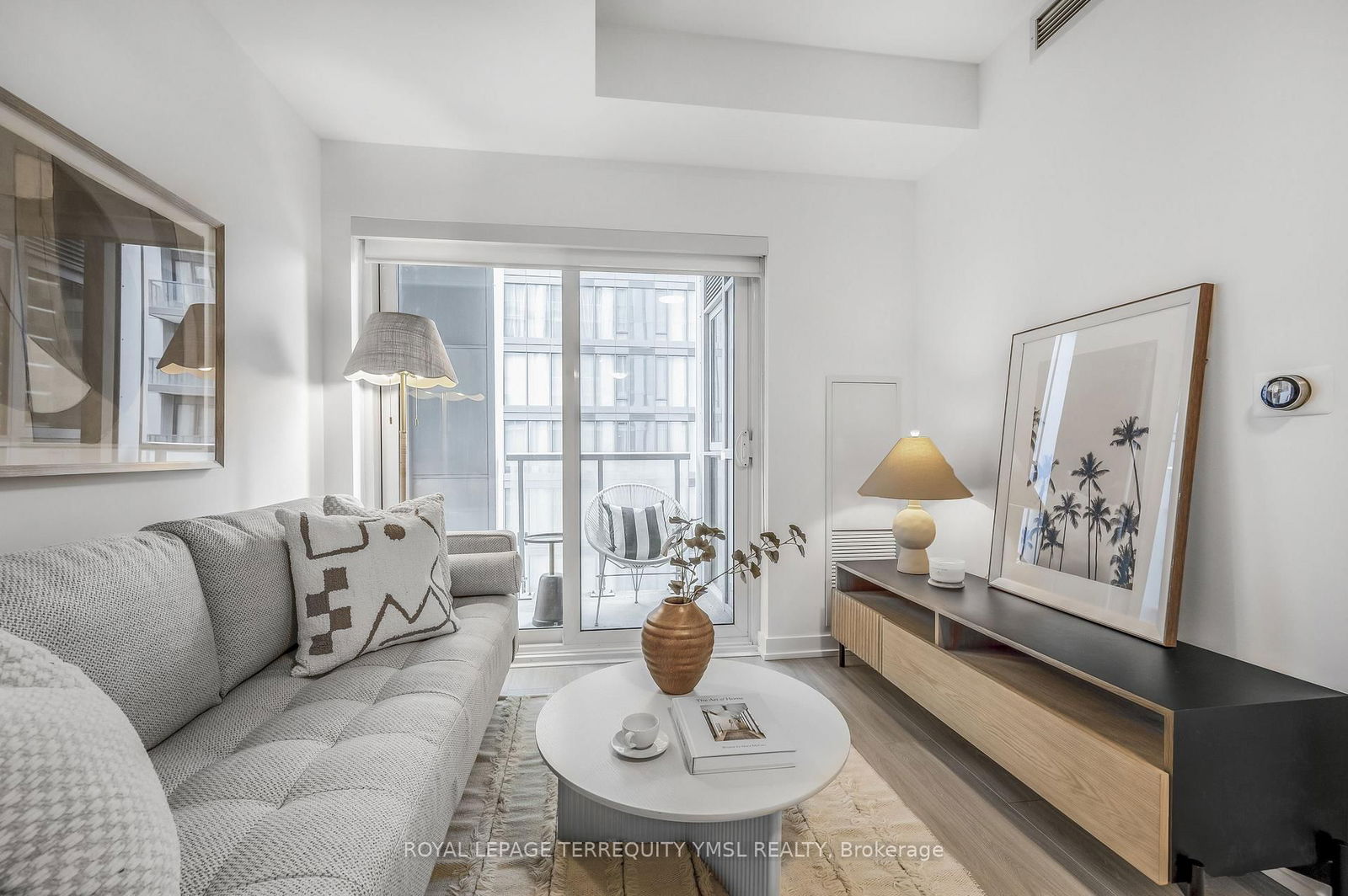 Condo for sale at 1601-1 Yorkville Avenue, Toronto, Annex, M4W 0B1 - MLS: C12095948