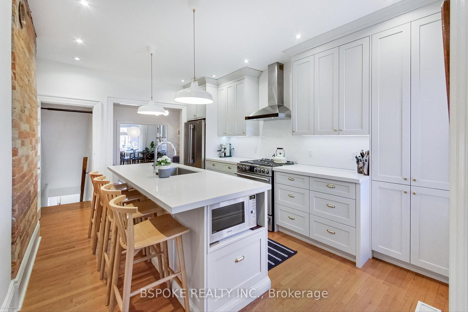 Listing Image 15