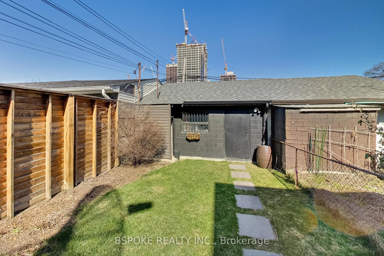 Listing Image 37