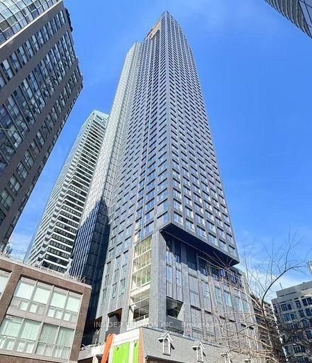 2511 - 8 Wellesley Street