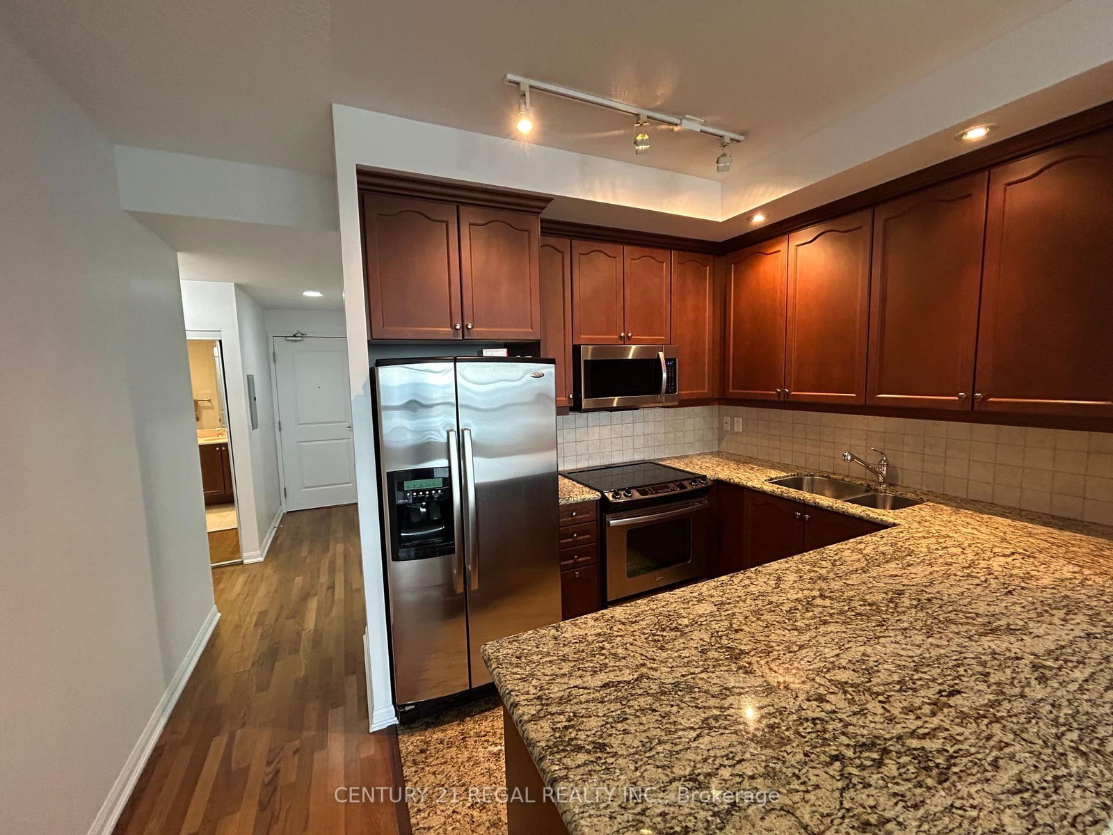 Condo leased at 1913-628 Fleet Street, Toronto, Niagara, M5V 1A9 - MLS: C12096108
