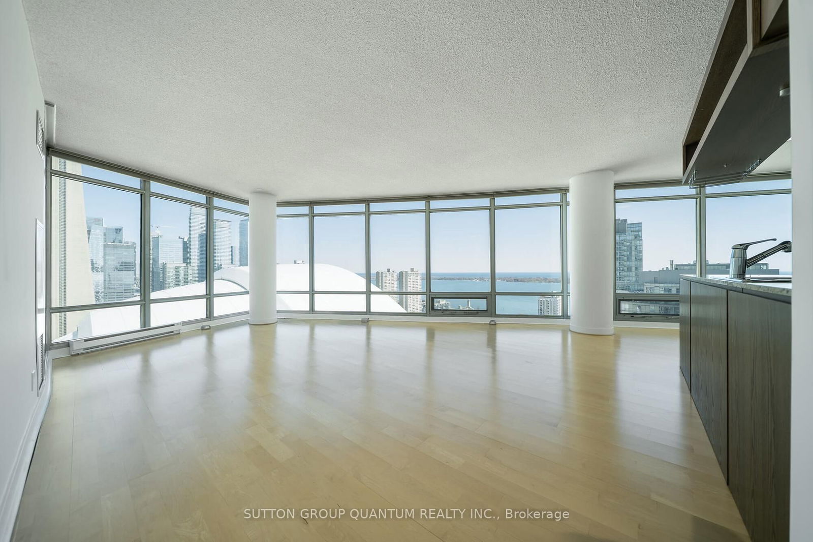 Condo for sale at 3515-81 Navy Wharf Court, Toronto, Waterfront Communities C1, M5V 3S2 - MLS: C12096288