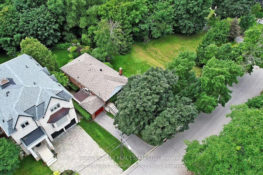 Detached House for sale at 16 Gwendolen Crescent, Toronto, Lansing-Westgate, M2N 2L7 - MLS: C12096739