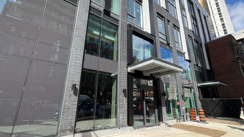 home for lease on 1602-252 Church Street