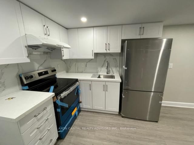 Semi-Detached House leased at Bsmt-490 Gladstone Avenue, Toronto, Dufferin Grove, M6H 3H9 - MLS: C12097222