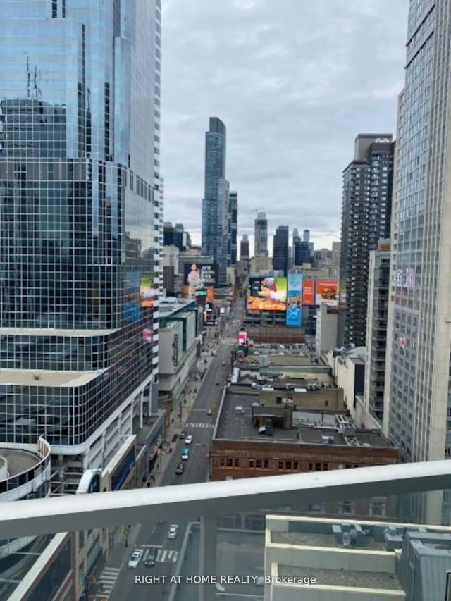 1612 - 197 Yonge Street