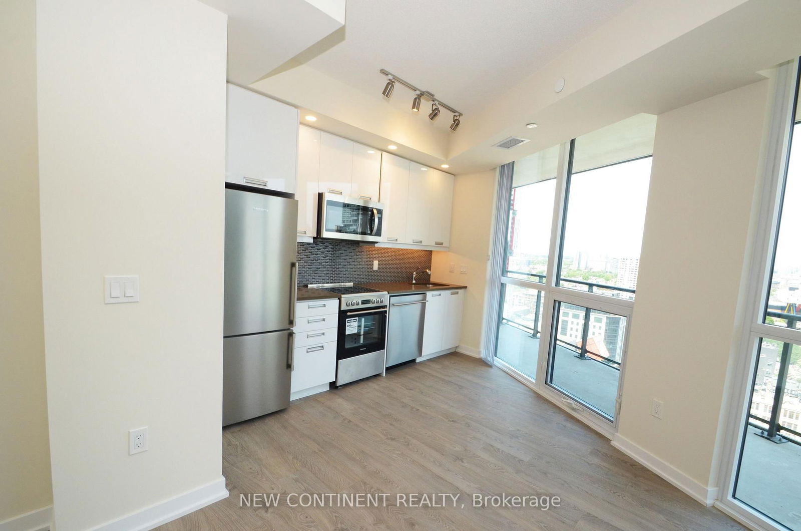 Condo for lease at 2109-99 John Street, Toronto, Waterfront Communities C1, M5V 0S6 - MLS: C12097930