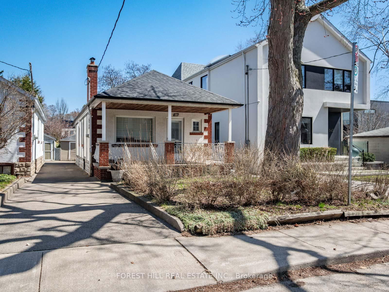 Detached House for sale at 547 Atlas Avenue, Toronto, Humewood-Cedarvale, M6C 3R5 - MLS: C12098156