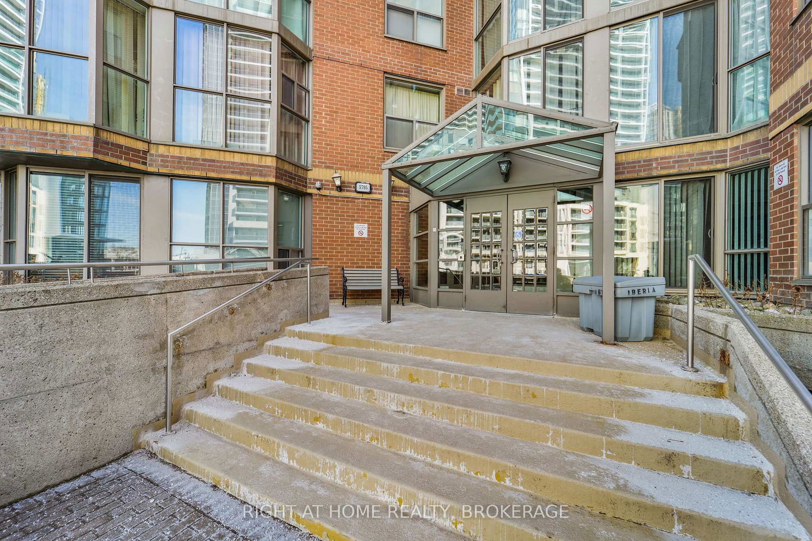 Condo leased at 115-5795 Yonge Street, Toronto, Newtonbrook East, M2M 4J3 - MLS: C12098296