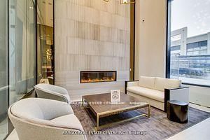 211 - 2020 Bathurst Street