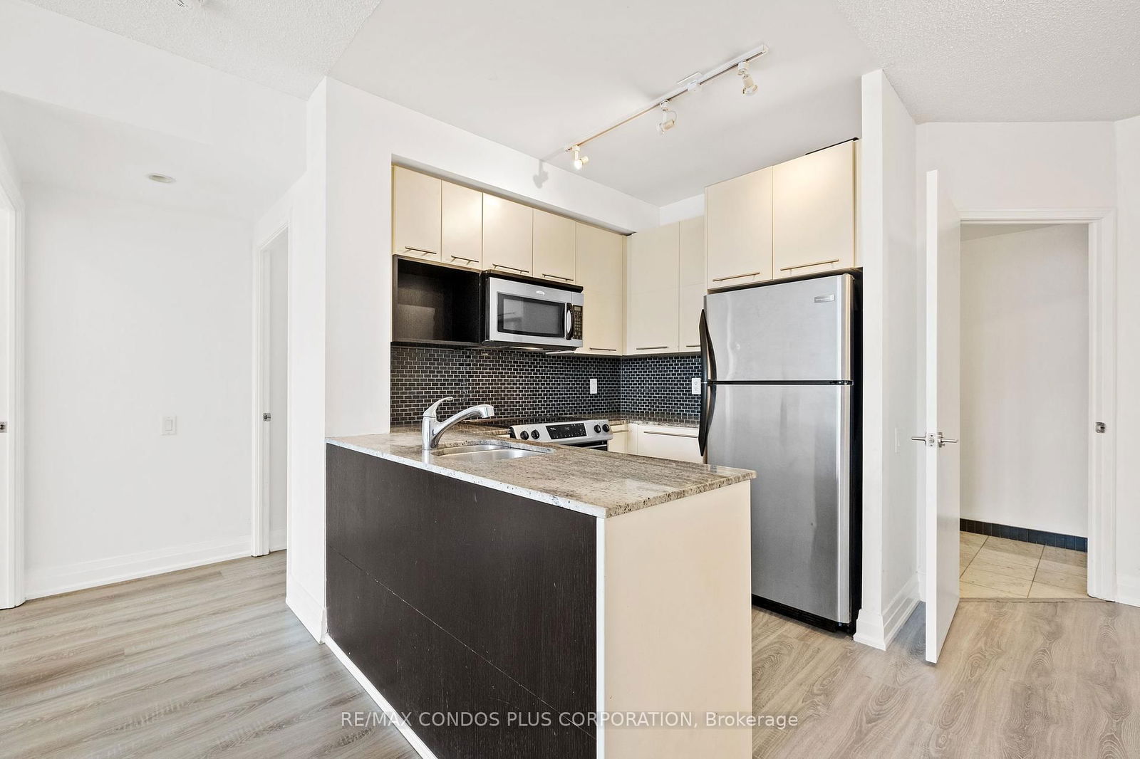 Condo for sale at 2010-21 Carlton Street, Toronto, Church-Yonge Corridor, M5B 1L3 - MLS: C12098477