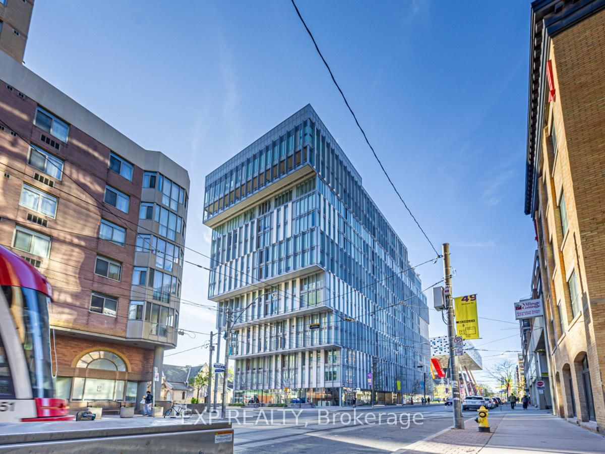 Discover upscale urban living in this luxurious 3-bedroom, 2-bathroom condo at 50 McCaul Street, nestled in the heart of downtown Toronto. This exceptional unit features a spacious layout with floor-to-ceiling windows, a modern kitchen equipped with high-end appliances and quartz countertops, and large bedrooms including a master suite with a private bath. Residents enjoy premium amenities such as a fitness center, rooftop terrace, and 24-hour security. Perfectly located near OCAD University and the Art Gallery of Ontario, this home offers unparalleled access to the citys best dining, shopping, and entertainment, making it an ideal choice for those seeking a vibrant city lifestyle.