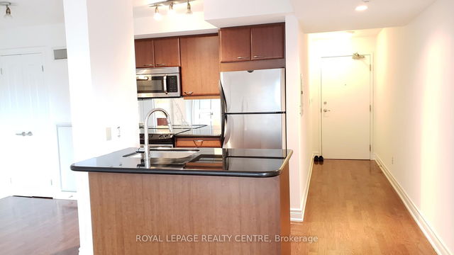 419 - 308 Palmerston Avenue