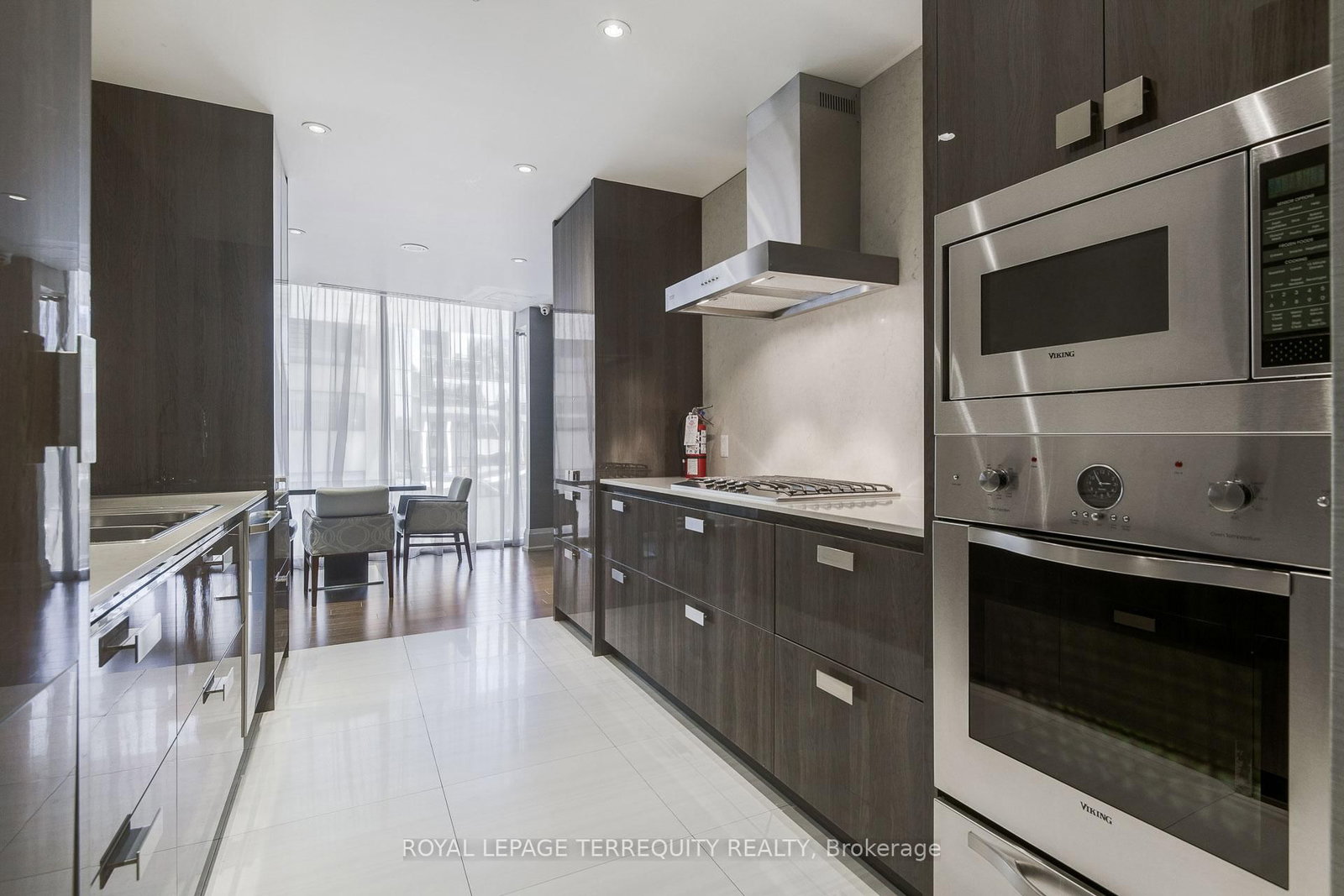 88 Davenport Road, Unit 1704 - Photo 41