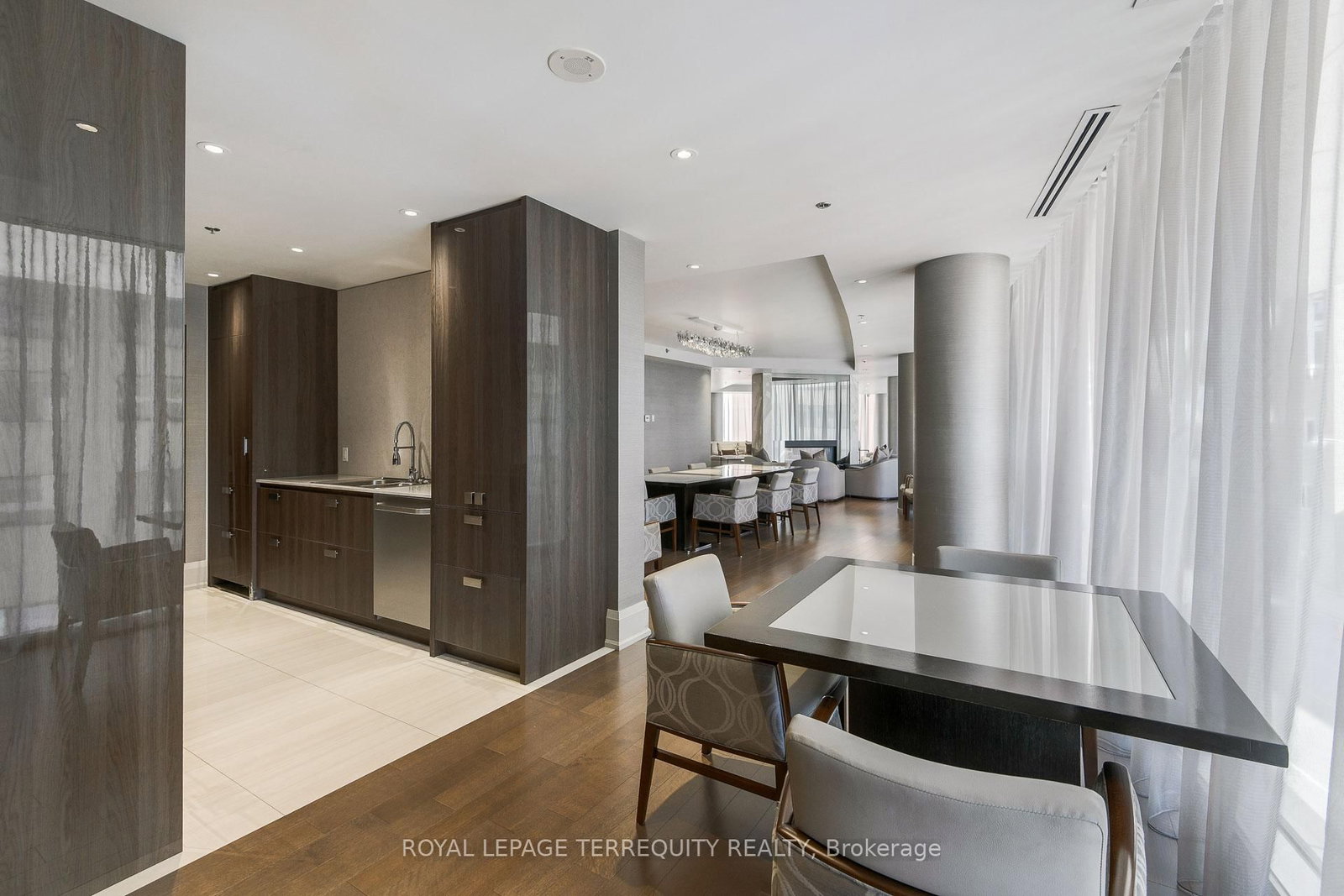 88 Davenport Road, Unit 1704 - Photo 42