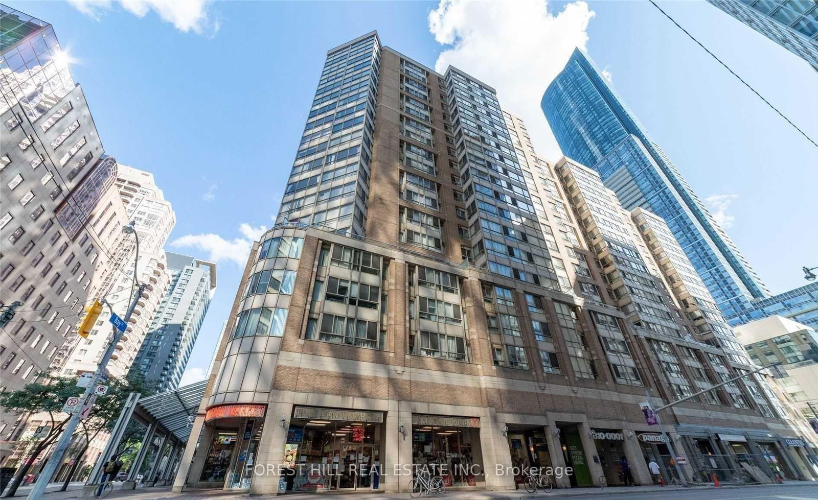 Condo for lease at 902-717 Bay Street, Toronto, Bay Street Corridor, M5G 2J8 - MLS: C12099924