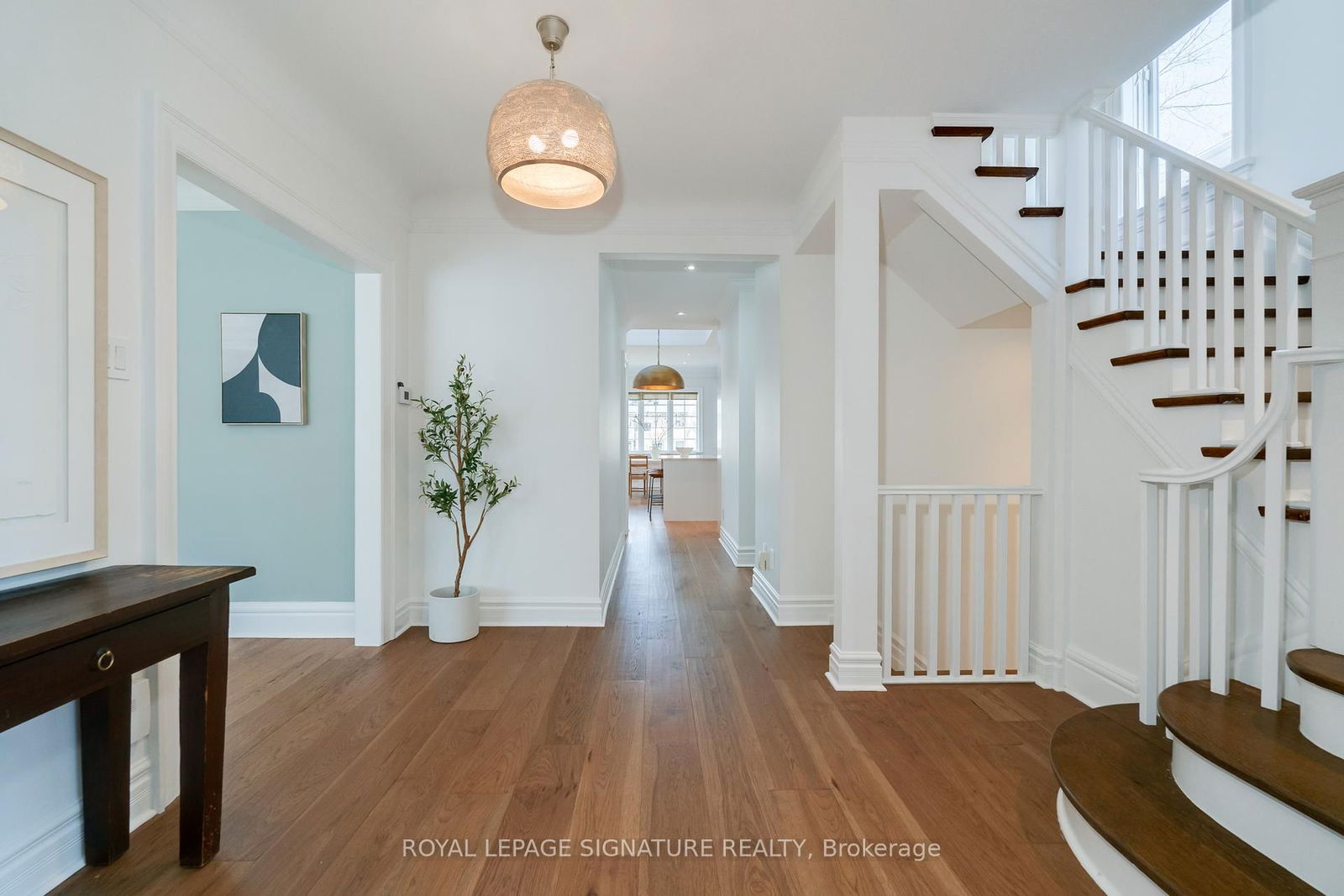 Detached House for sale at 18 Weybourne Crescent, Toronto, Lawrence Park South, M4N 2R3 - MLS: C12100050