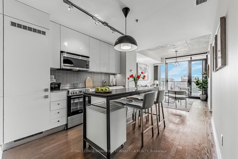 home for sale on 802-8 Dovercourt Road