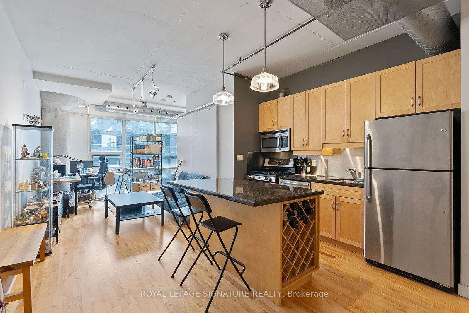 Condo for sale at 405-32 Stewart Street, Toronto, Waterfront Communities C1, M5V 3T2 - MLS: C12100614