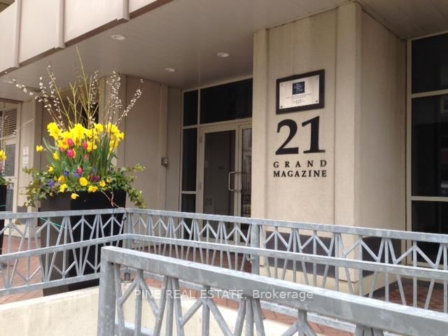 Building at 21 Grand Magazine Street, Toronto, Niagara
