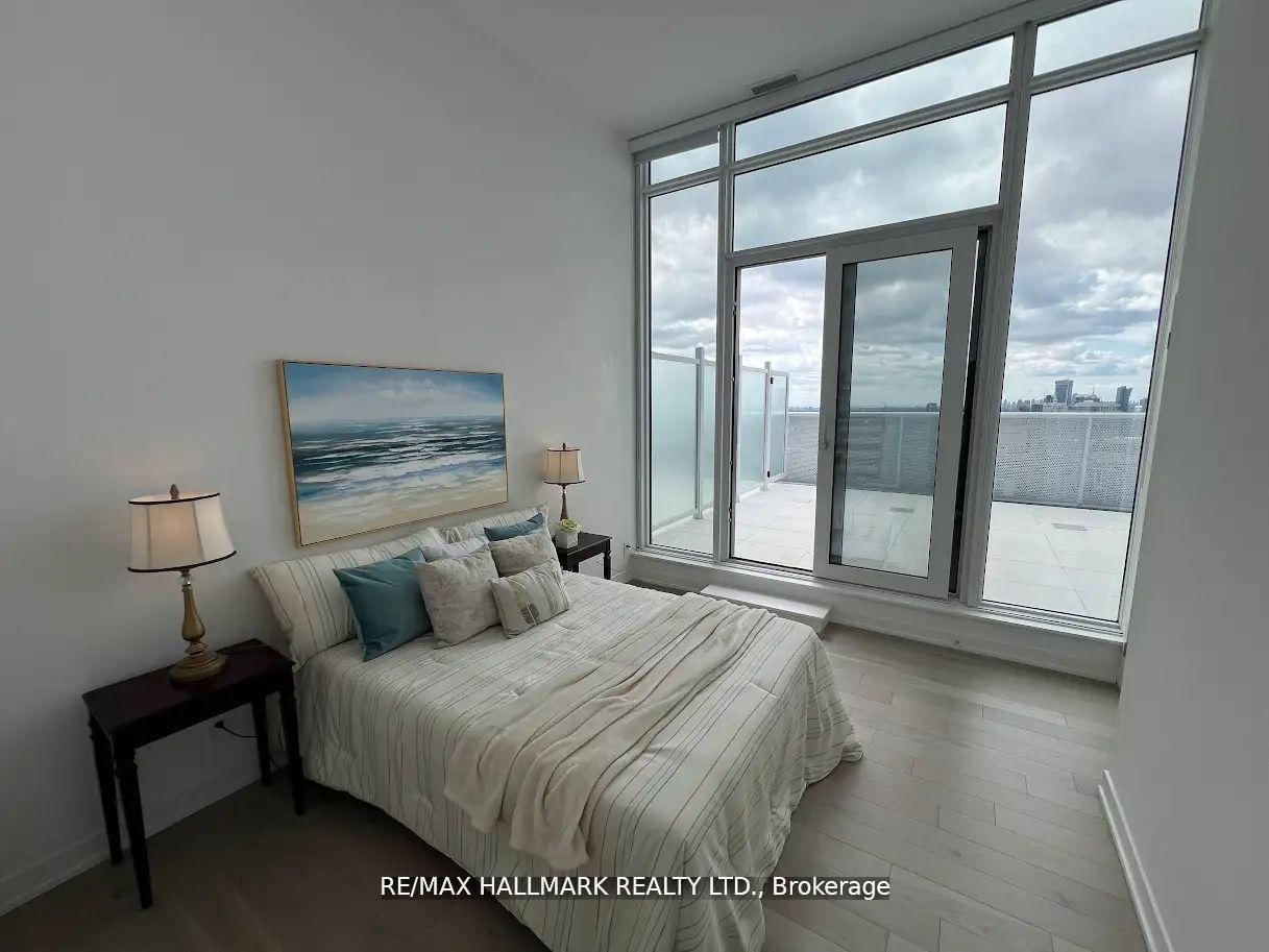 15 Holmes Avenue, Unit PH3201 - Photo 20