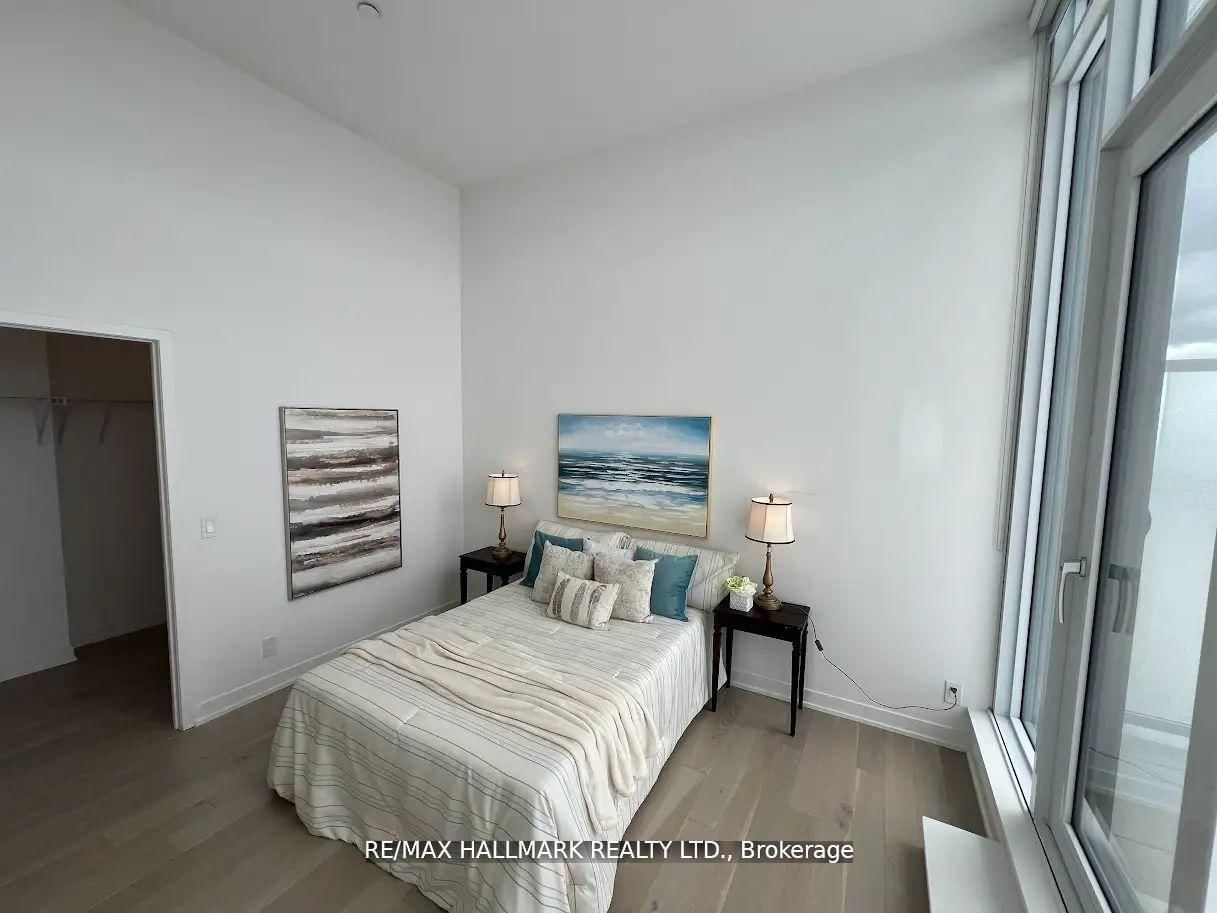 15 Holmes Avenue, Unit PH3201 - Photo 21