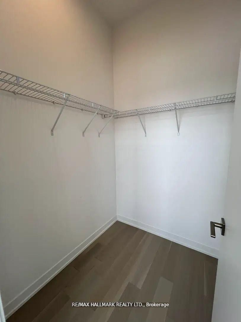 15 Holmes Avenue, Unit PH3201 - Photo 23