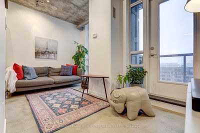 Unit 711 — 150 Sudbury St, Toronto - Little Portugal image-0-4